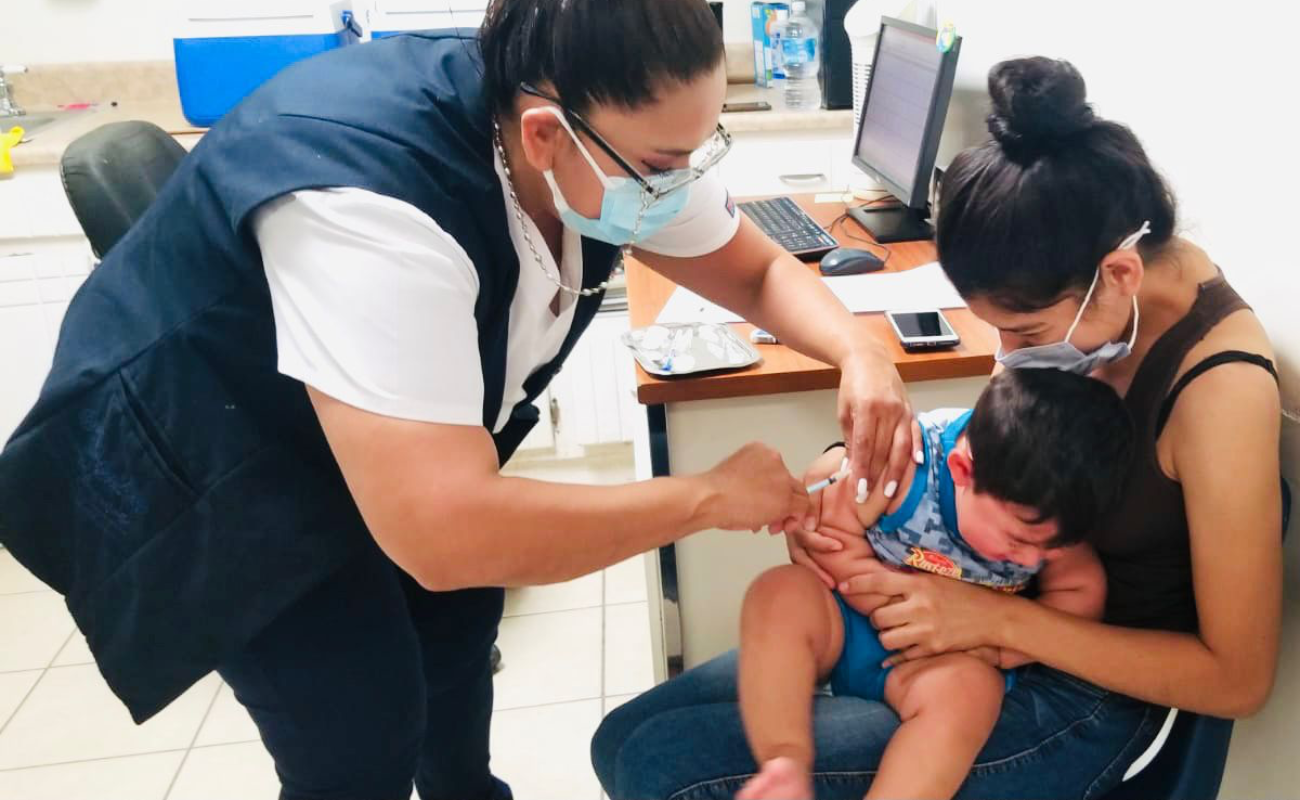 Abrirán 3 centros de salud este sábado para fortalecer esquemas de vacunación