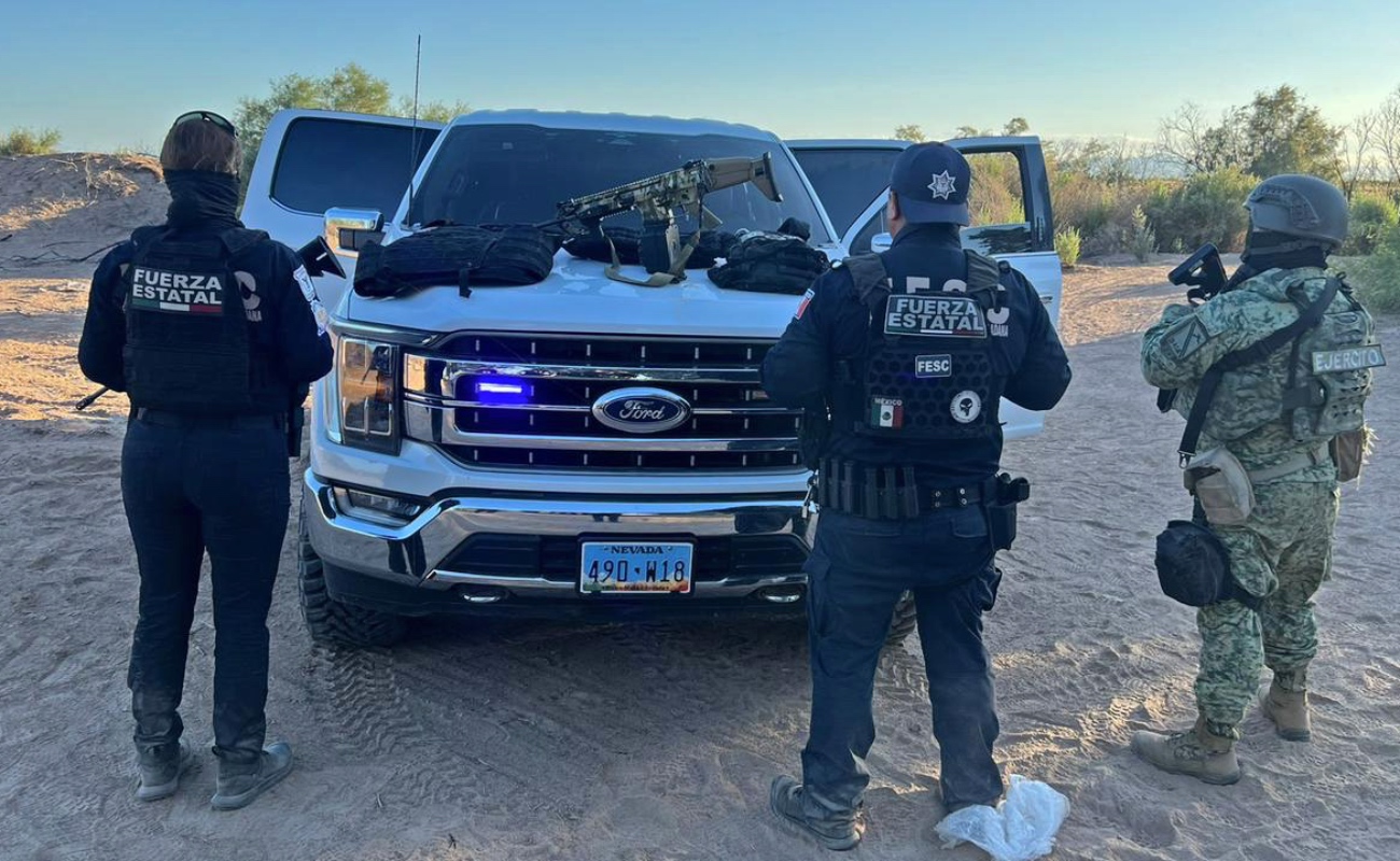 Aseguran vehículos, rifle de asalto y equipo táctico en el Valle de Mexicali