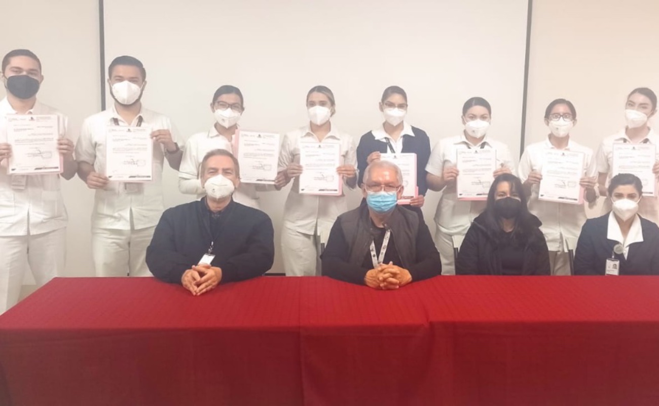 Egresa generación de pasantes de enfermería del Hospital Materno Infantil de Mexicali