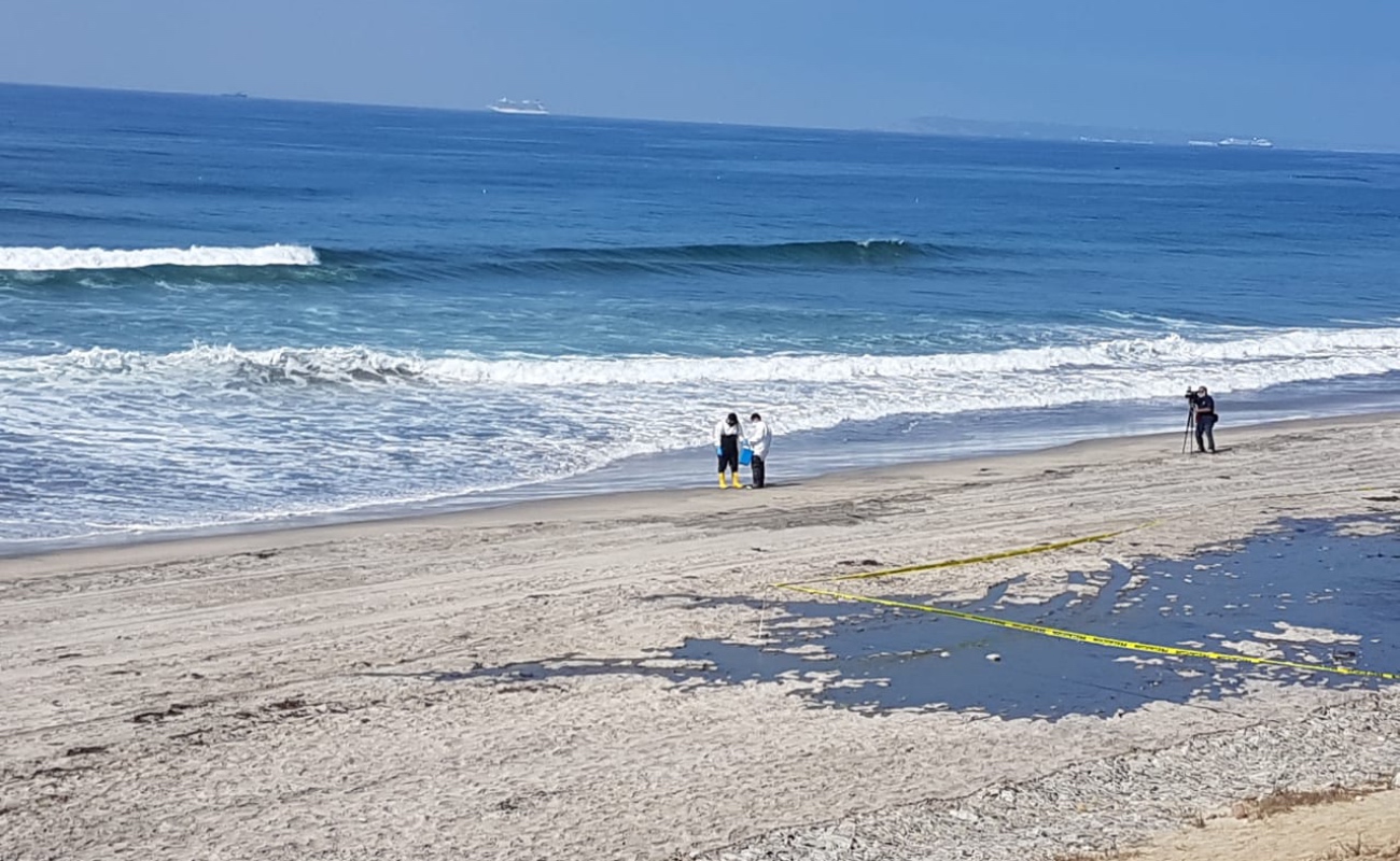 Alertan sobre oleaje alto en las playas de Tijuana