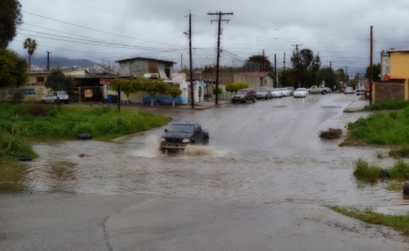 Deja lluvia solo encharcamientos menores en el Arroyo Ensenada