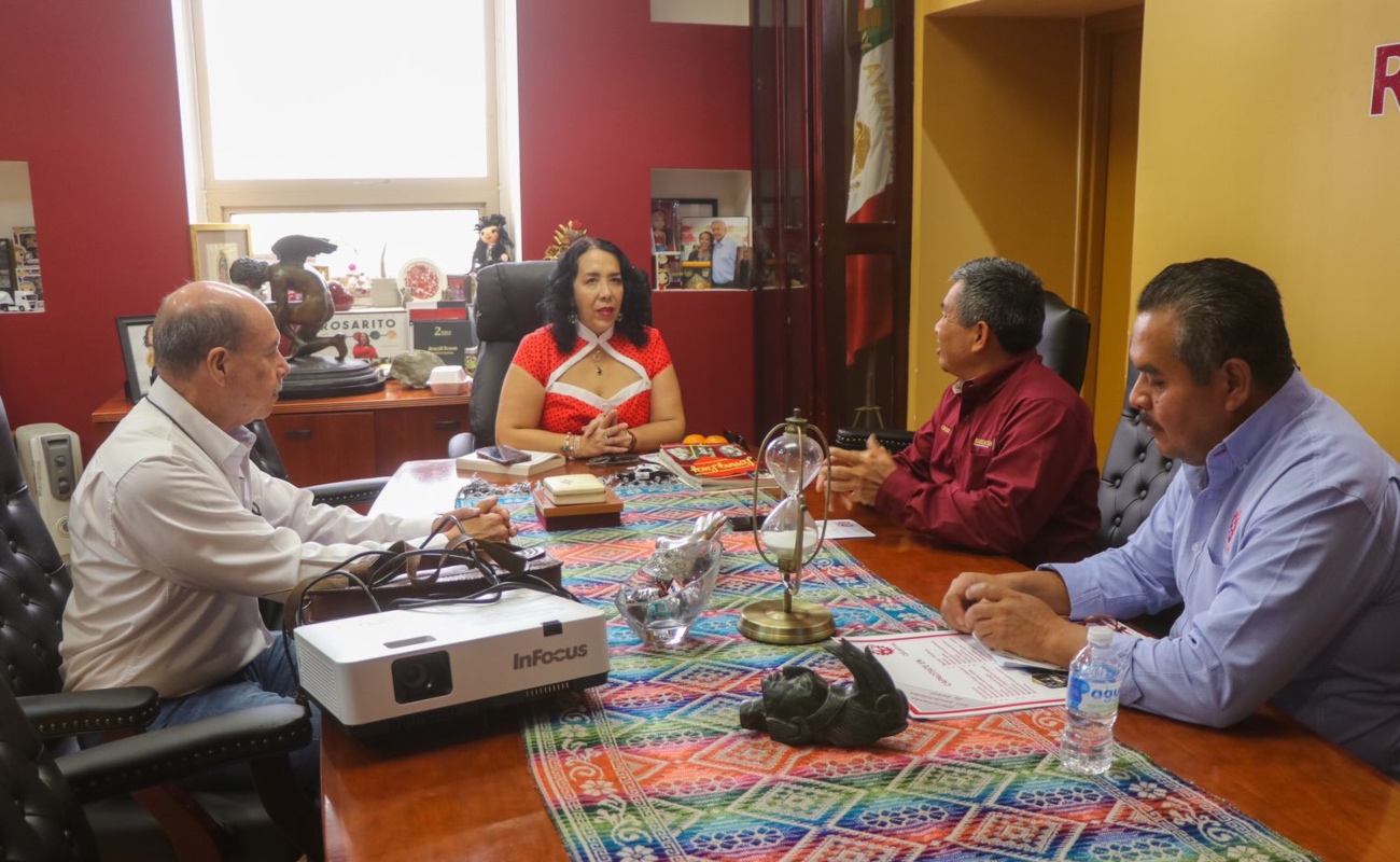 Presenta Cecati 144 ampliación de oferta educativa a alcaldesa de Rosarito