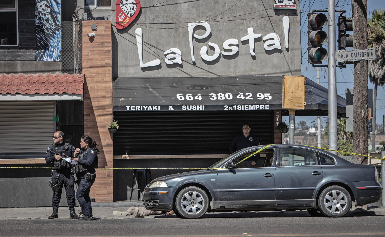 Ejecutan a hombre afuera del restaurante La Postal