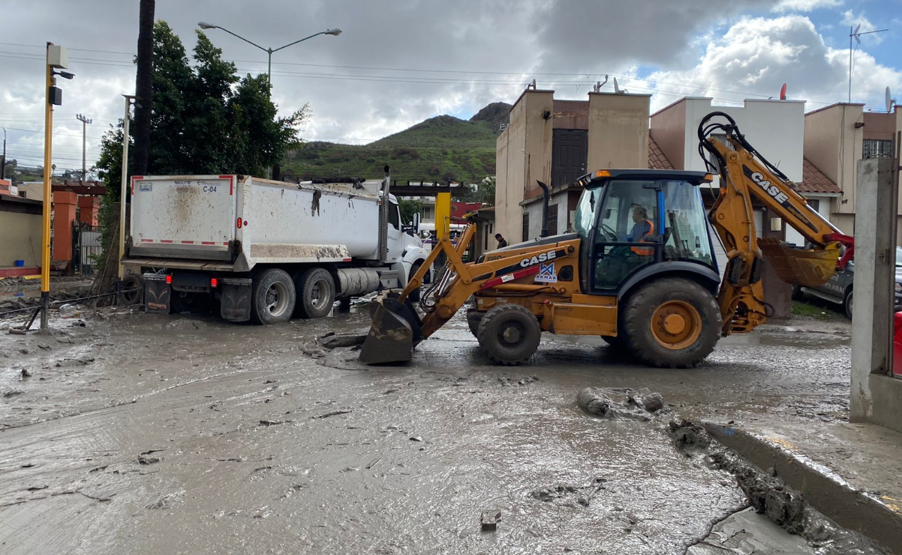 Avanza limpieza de privadas afectadas en Riberas del Bosque