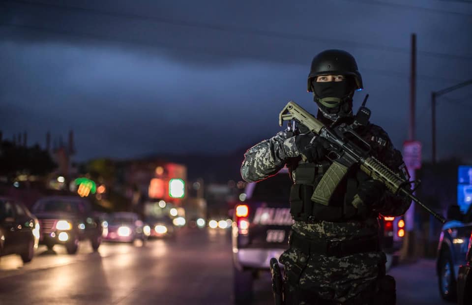 Suman 10 policías muertos y 19 delincuentes abatidos en 60 ataques a Policía Municipal
