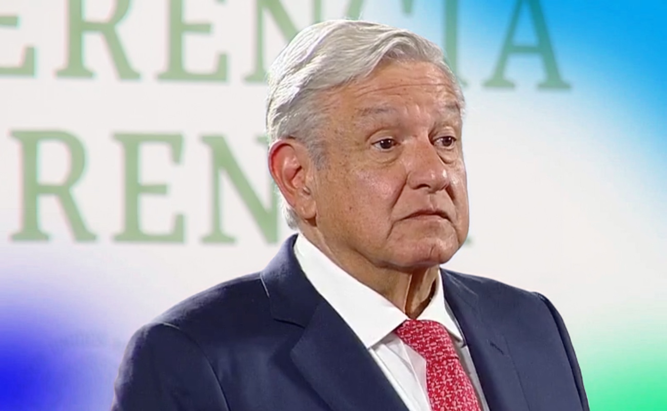 Confirma López Obrador que el AICM pasará al control de la Marina