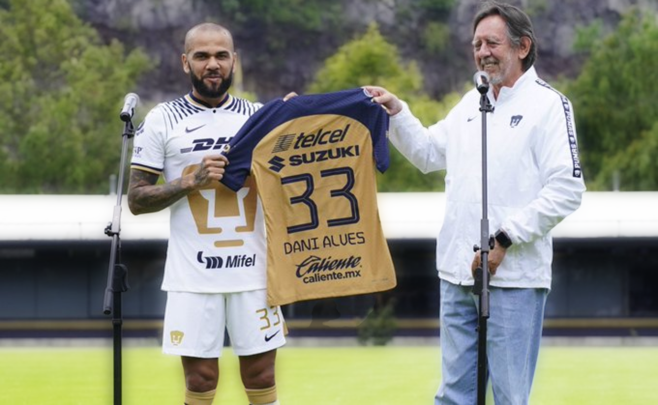 Dani Alves supera pruebas médicas y firma con Pumas