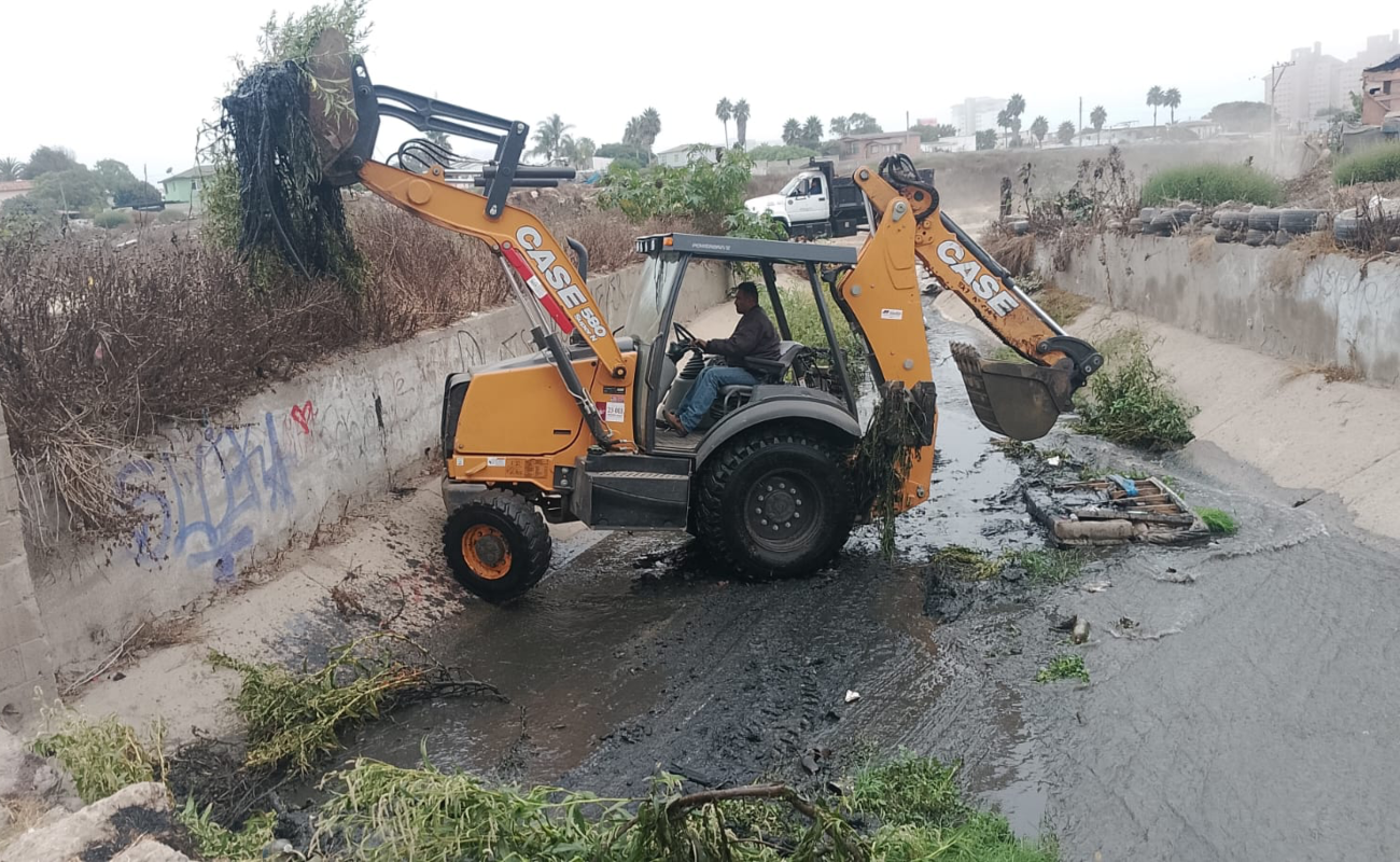 Realiza gobierno de Rocío Adame acciones de limpieza y mejoramiento de vialidades