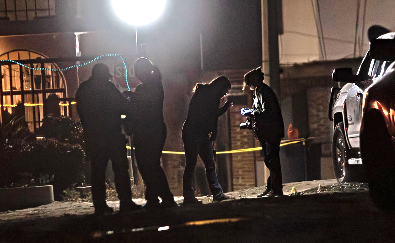 Balean a familia en Lomas del Mar; hay tres heridos, entre ellos una menor