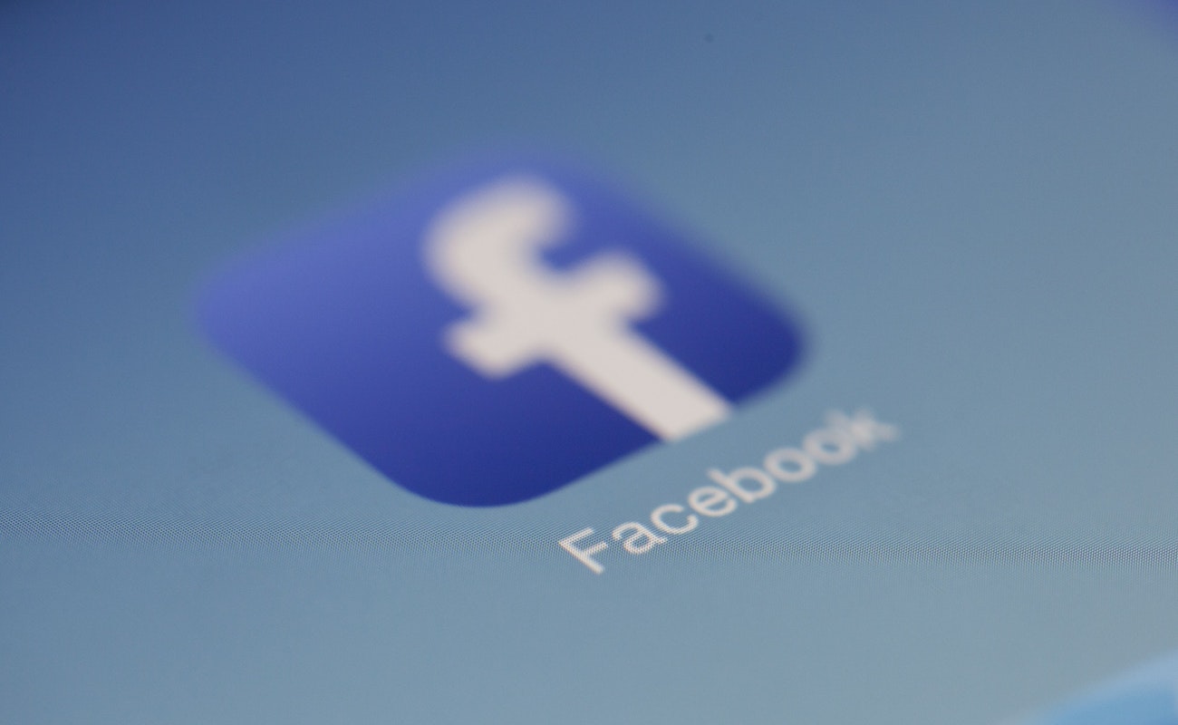 Escándalo no quita atractivo de Facebook para los inversionistas