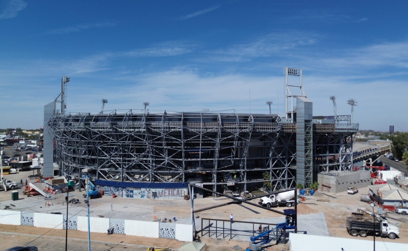 Avanza SIDURT en remodelación del estadio de beisbol Nido de los Águilas en Mexicali