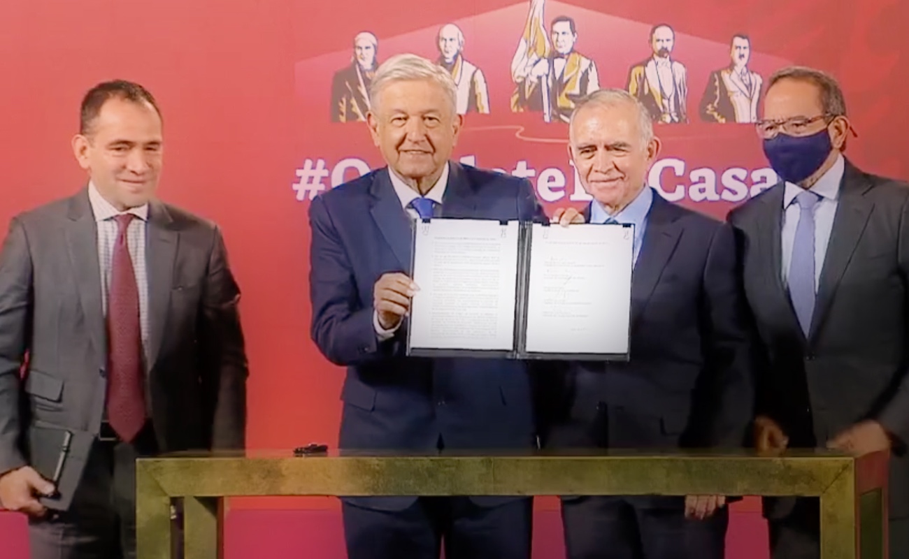Firman López Obrador y sector privado plan de inversión