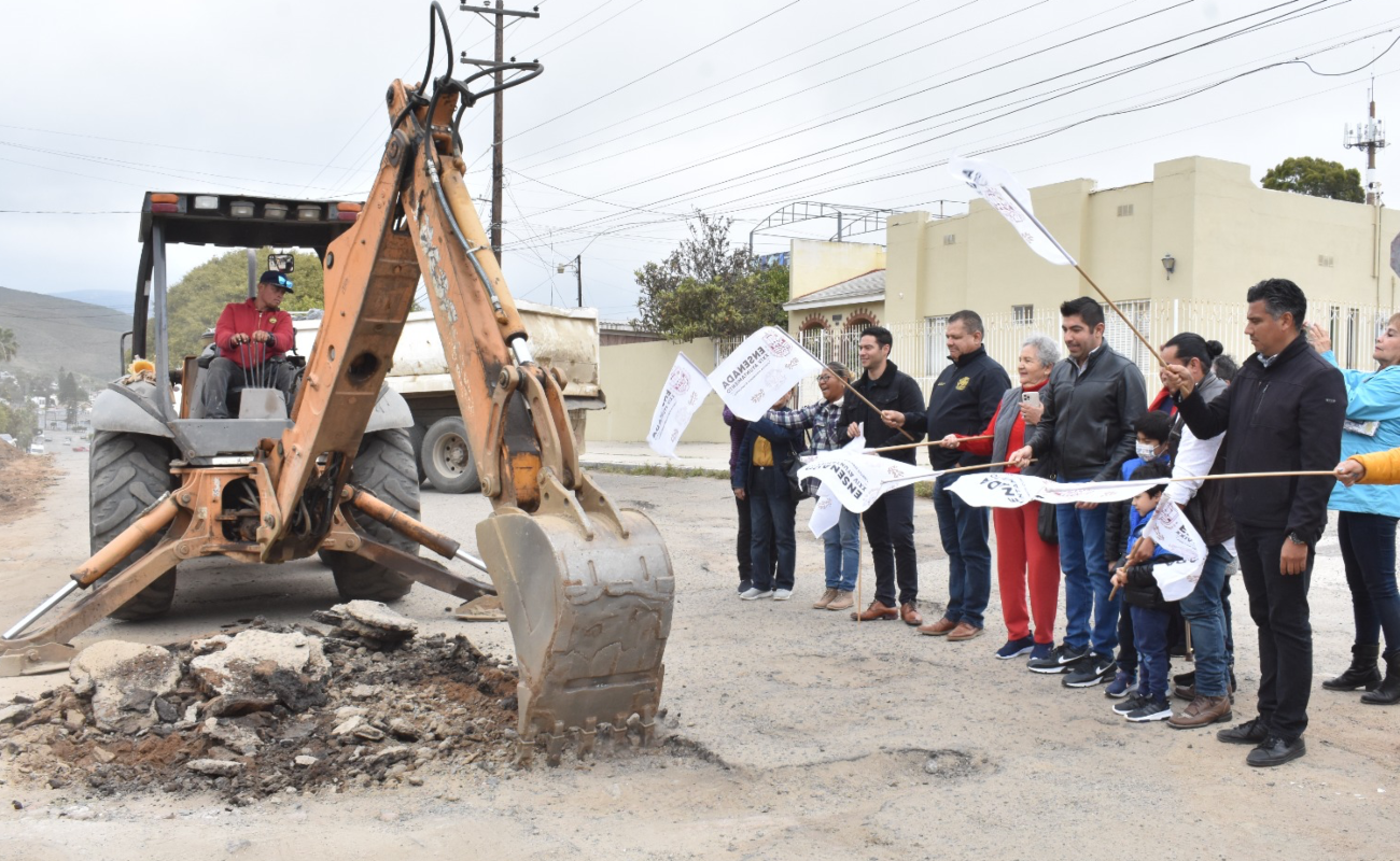 Arranca Ayala Robles obra de pavimentación con 1.9 mdp