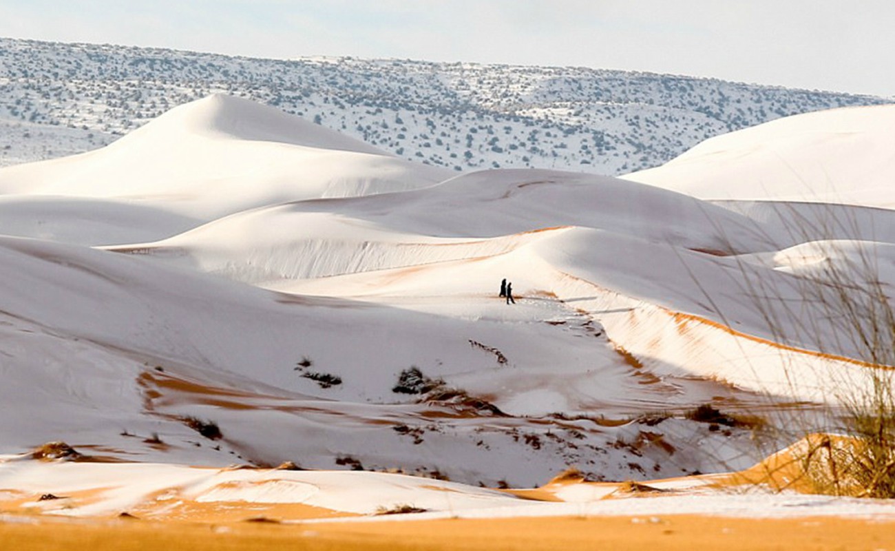 El desierto del Sahara se cubre de nieve