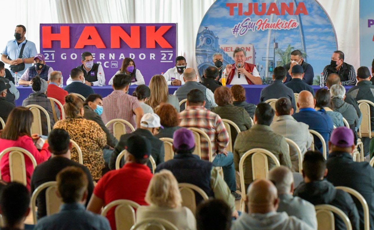 Respaldan burócratas estales y municipales a Jorge Hank