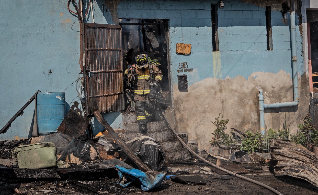 Anciana pierde la vida al incendiarse casa en la colonia Vista Alamar