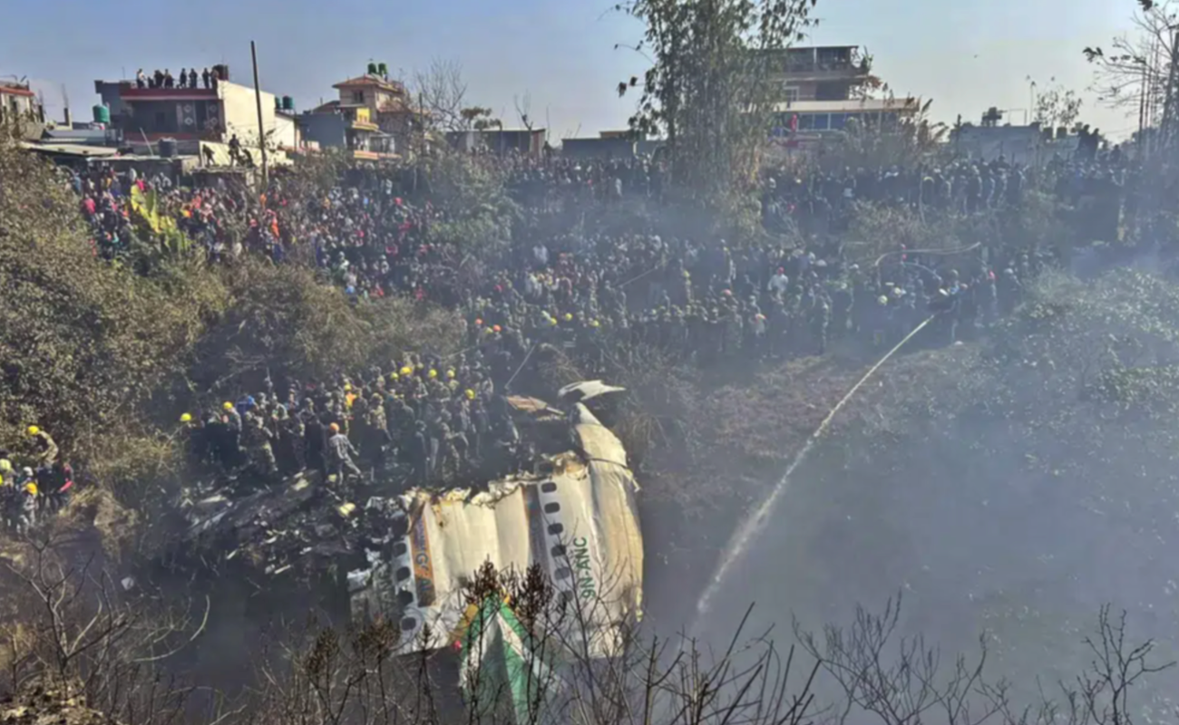 Mueren 68 personas en accidente aéreo en Nepal