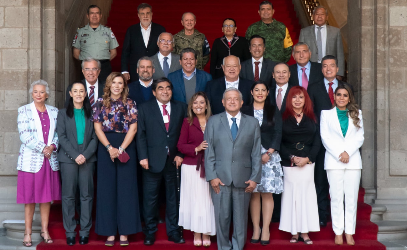 Acuerdan López Obrador y gobernadores electos de Morena trabajar en tema de seguridad