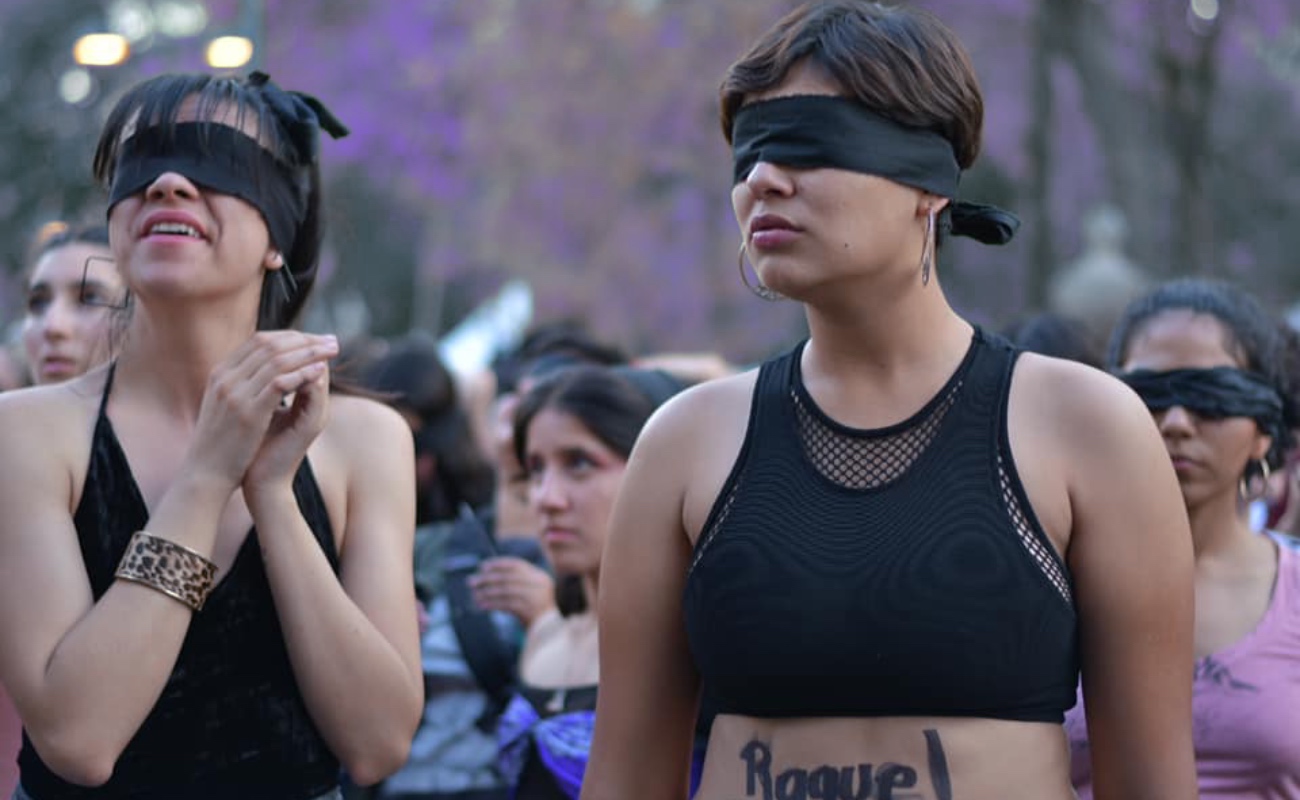 "Somos defensoras, no somos terroristas", grito feminista en el Zócalo