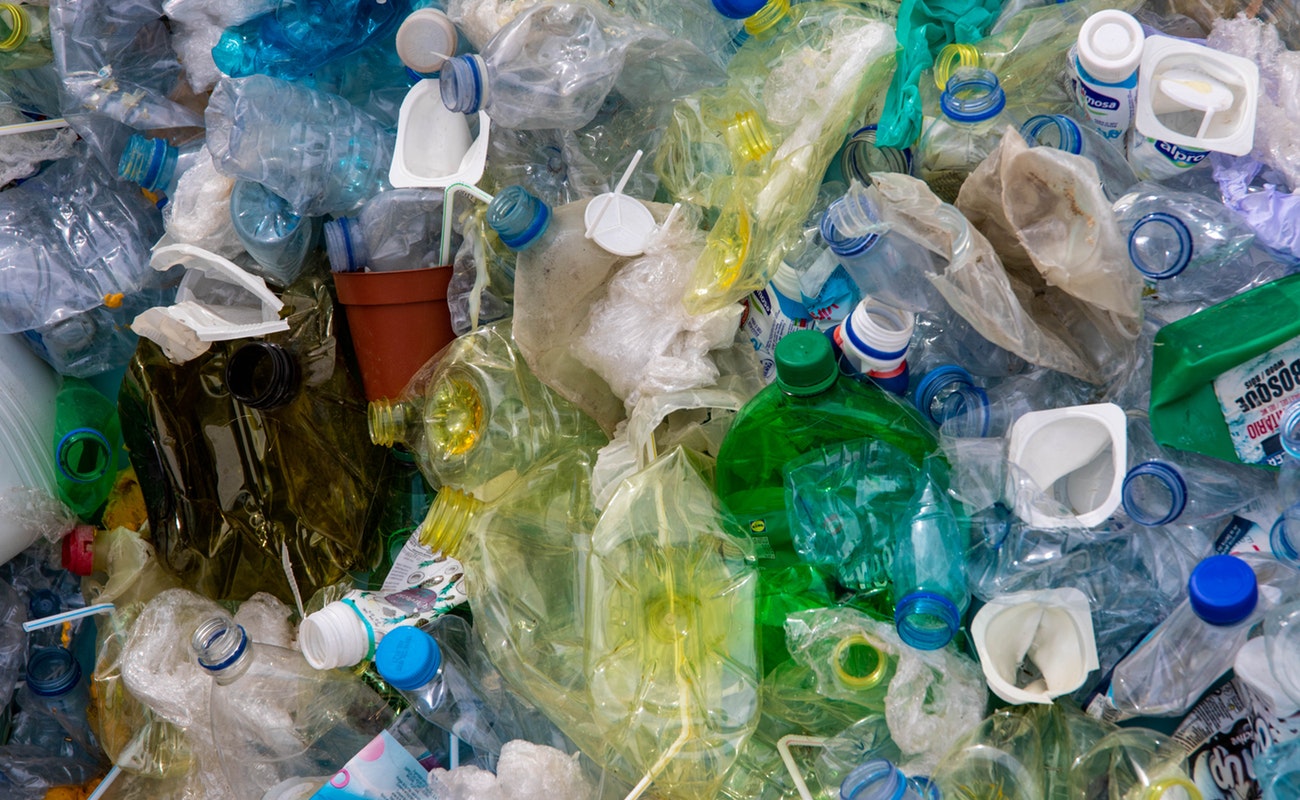 Busca UE reciclar 10 millones de toneladas de plástico