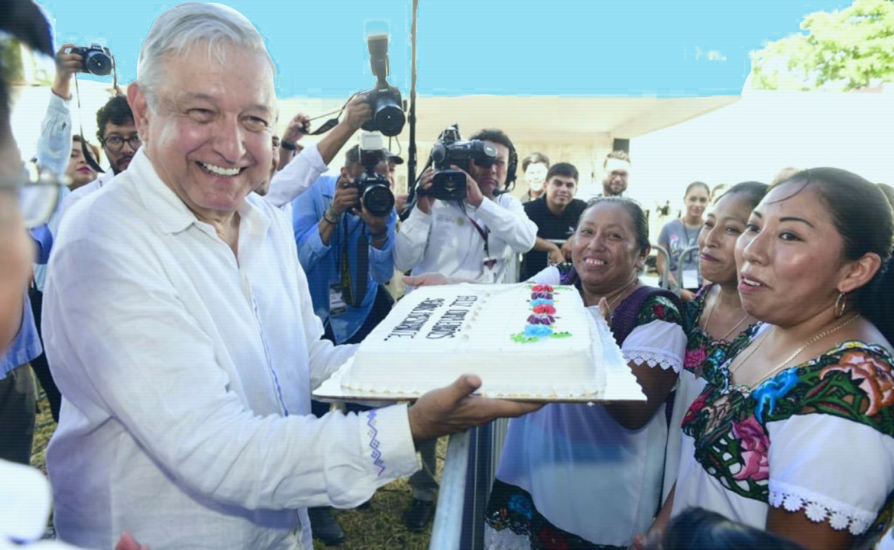 López Obrador promete consulta a pueblos indígenas por Tren Maya