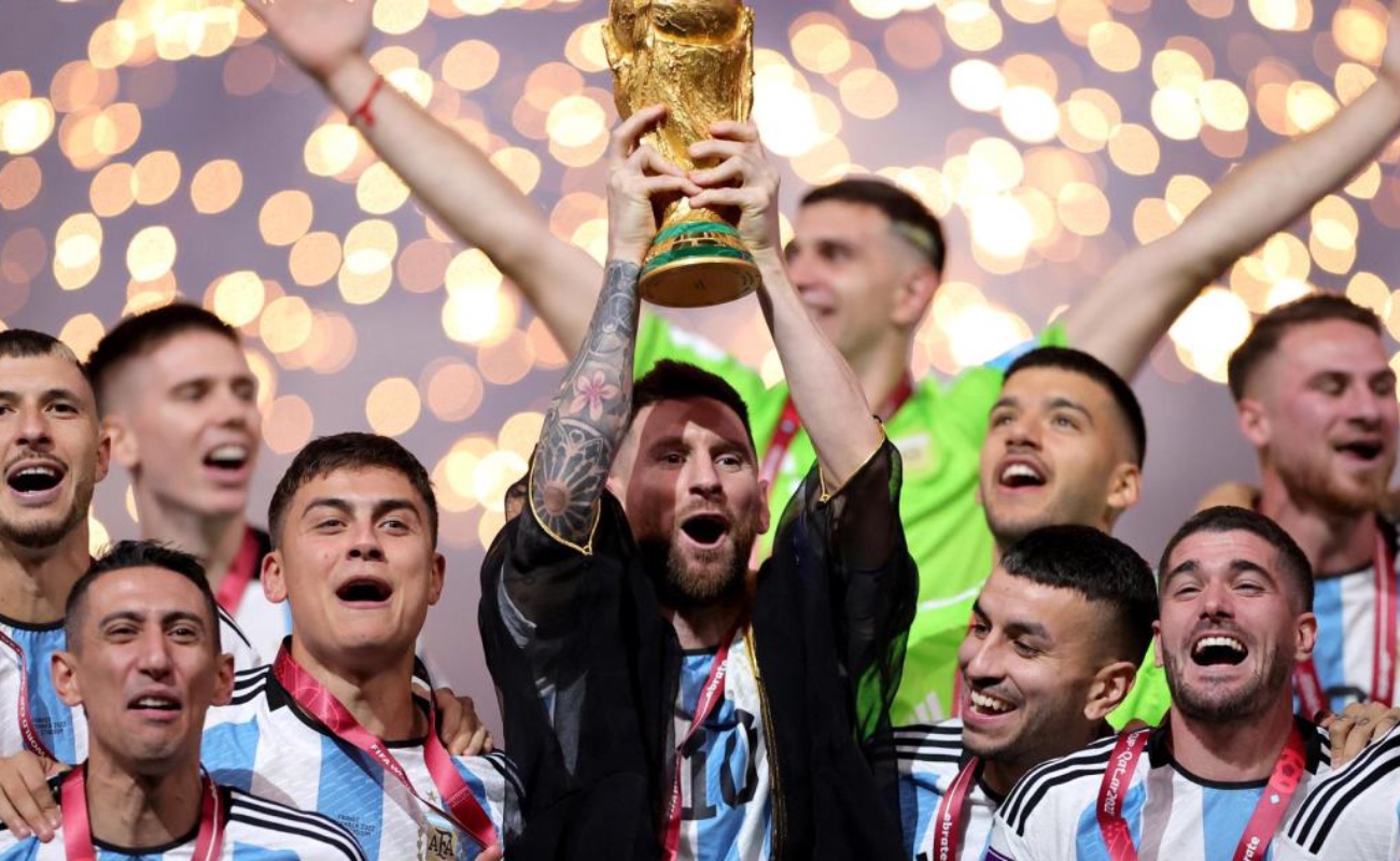 Ofrecen un millón de dólares por la túnica con la que Leo Messi levantó la Copa del Mundo