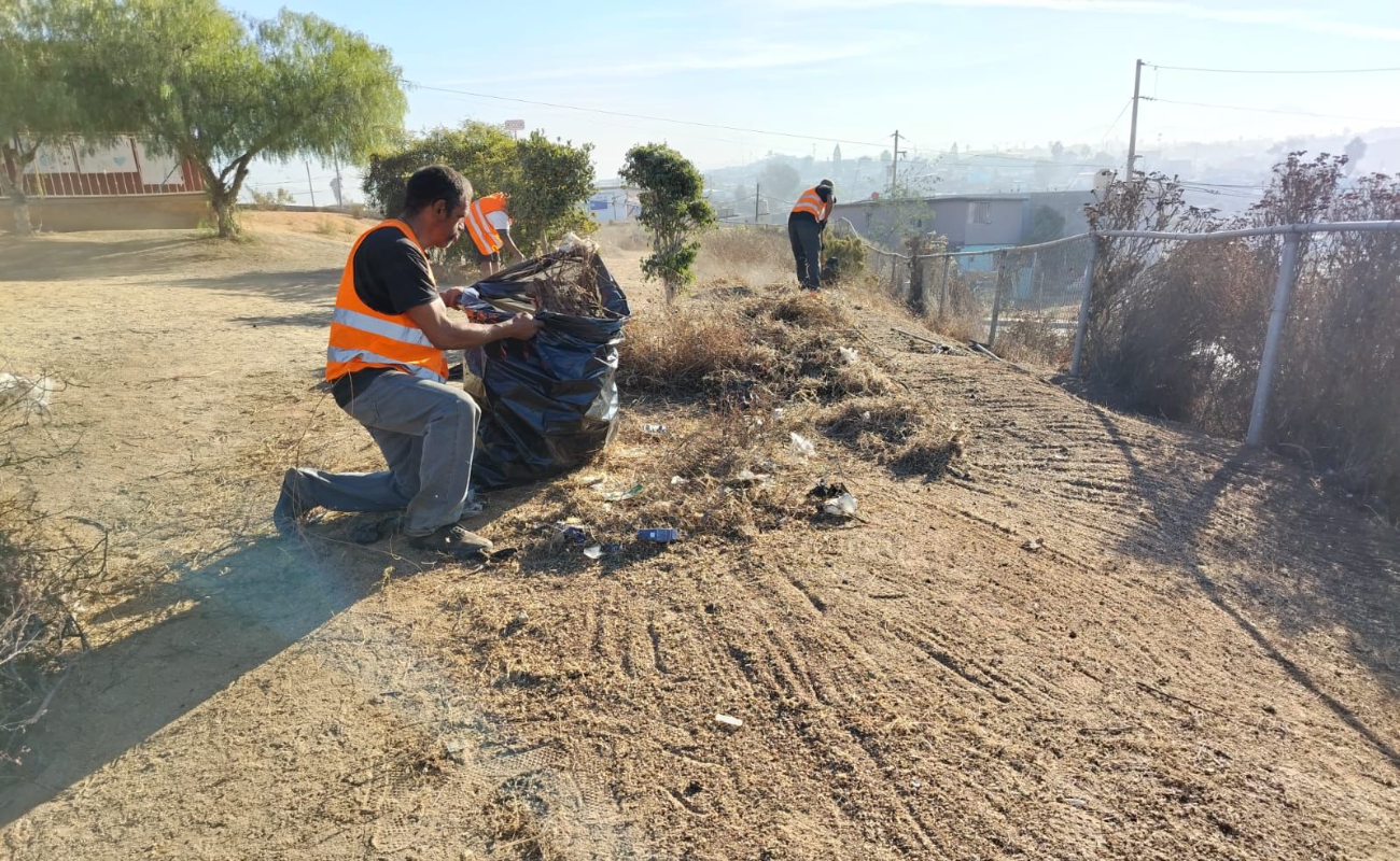 Refuerza la DSPM recuperación de espacios públicos en distintas colonias