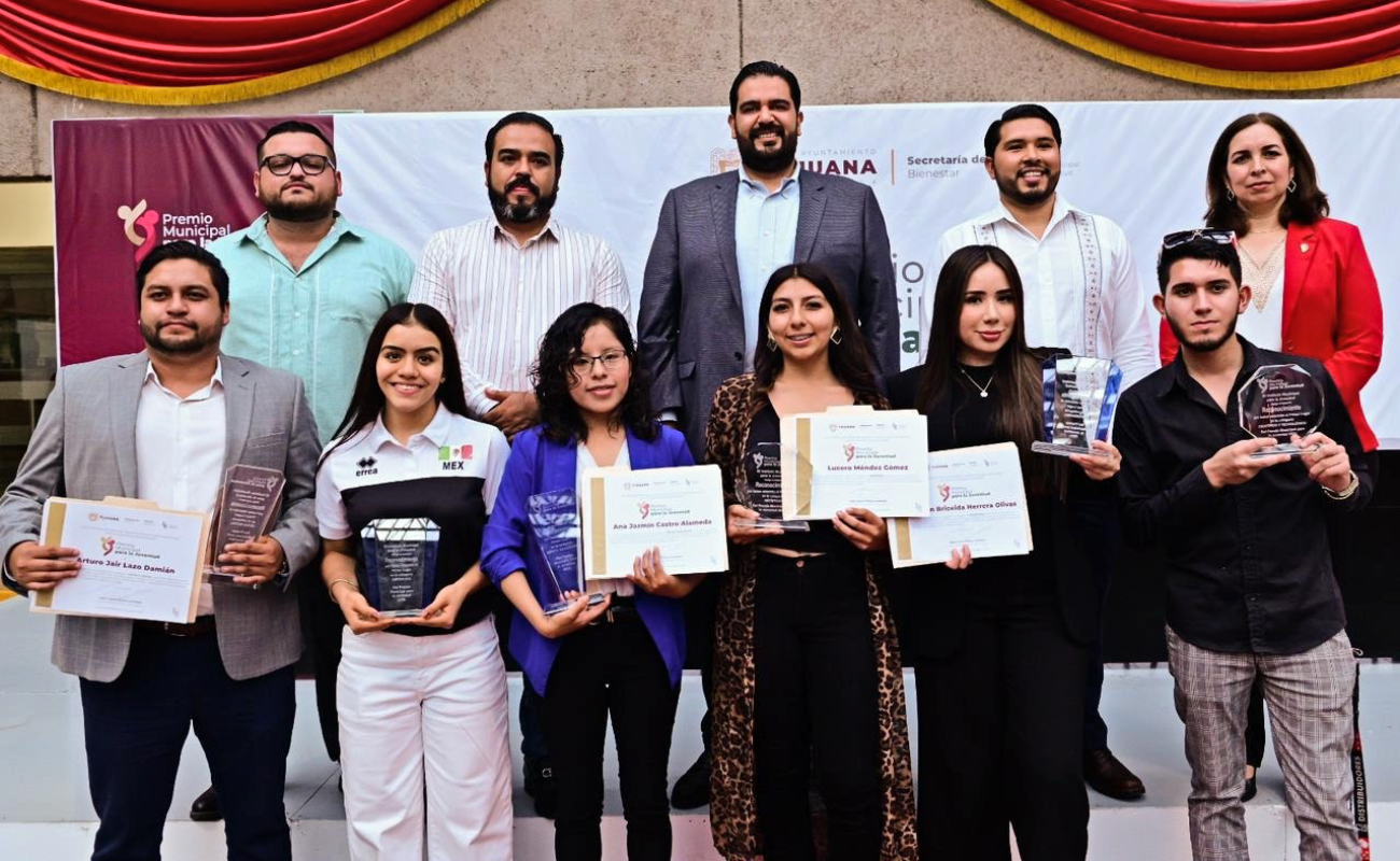 Entrega Gobierno de Tijuana Premio Municipal para la Juventud