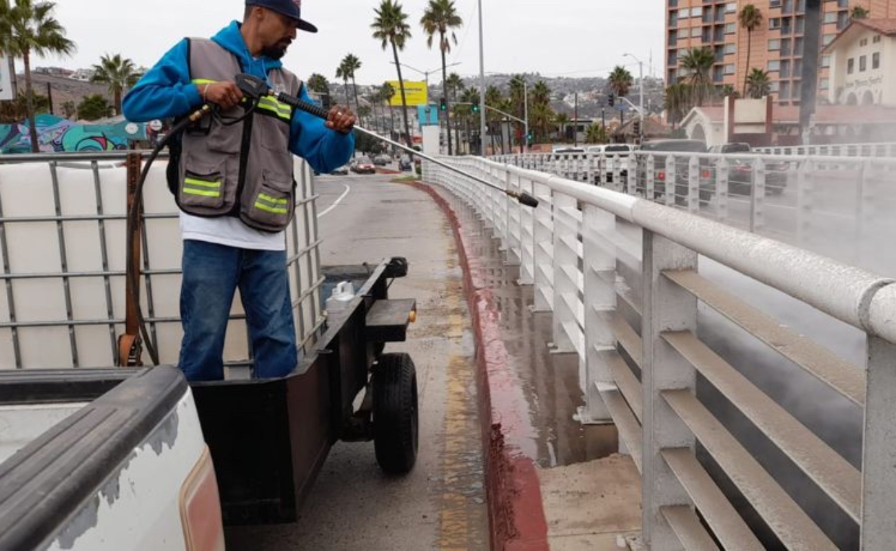 Rehabilita Servicios Públicos zonas peatonales en Ensenada