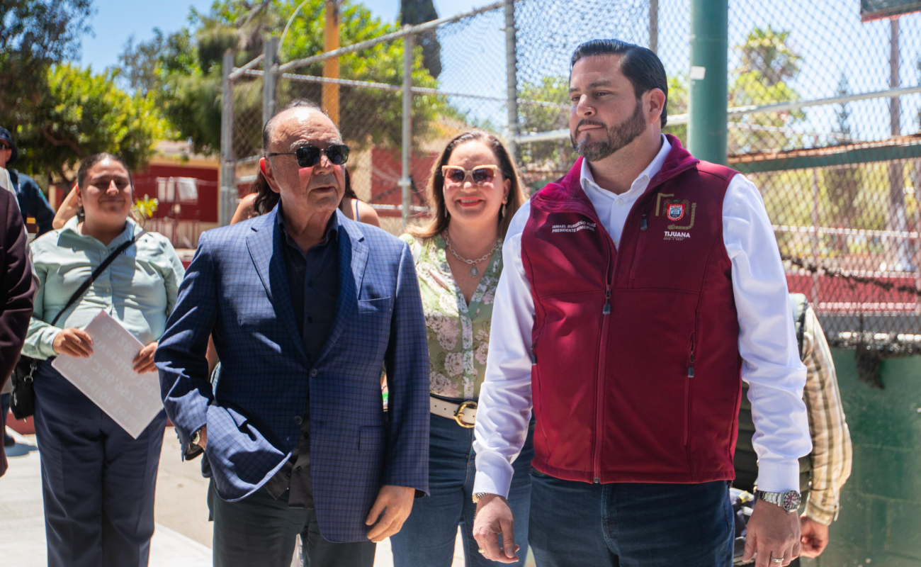 Constata Ismael Burgueño obras de rehabilitación en la Escuela Secundaria Municipal Adolfo López Mateos