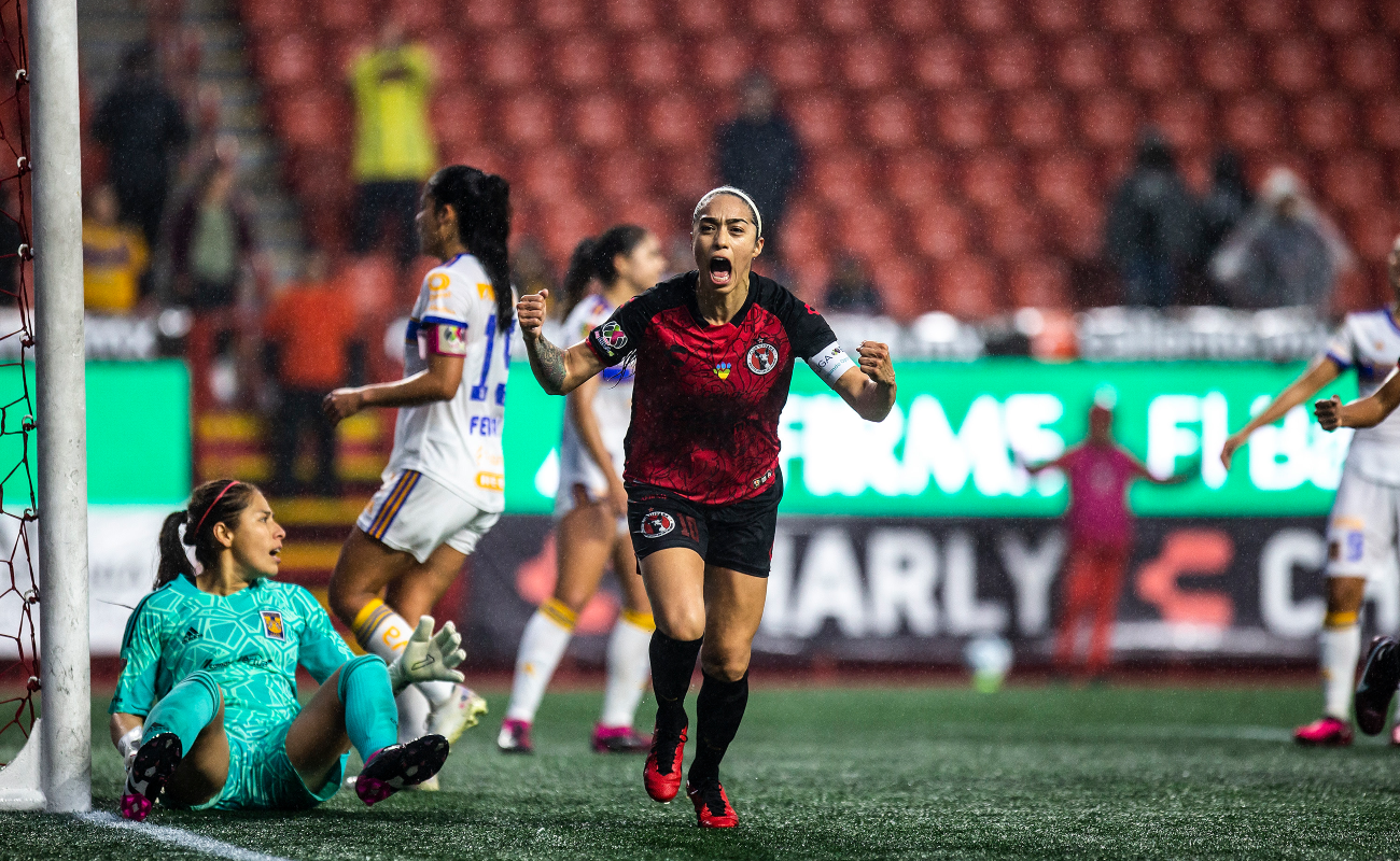 Ganan las rojinegras 2-0 a Tigres