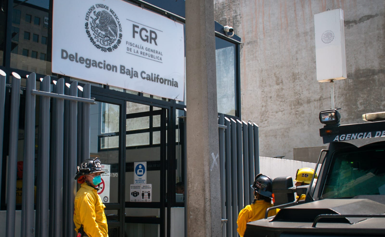 Realizan operativo de emergencia en la FGR; agentes intoxicados con fentanilo