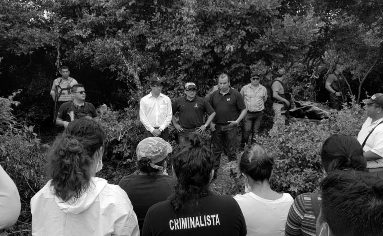 Hallan restos de al menos 166 en panteón clandestino de Veracruz