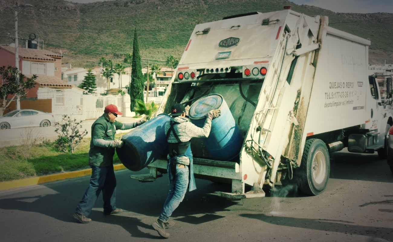 "Emergencia sanitaria" en Ensenada por 50 mil toneladas de basura a la intemperie