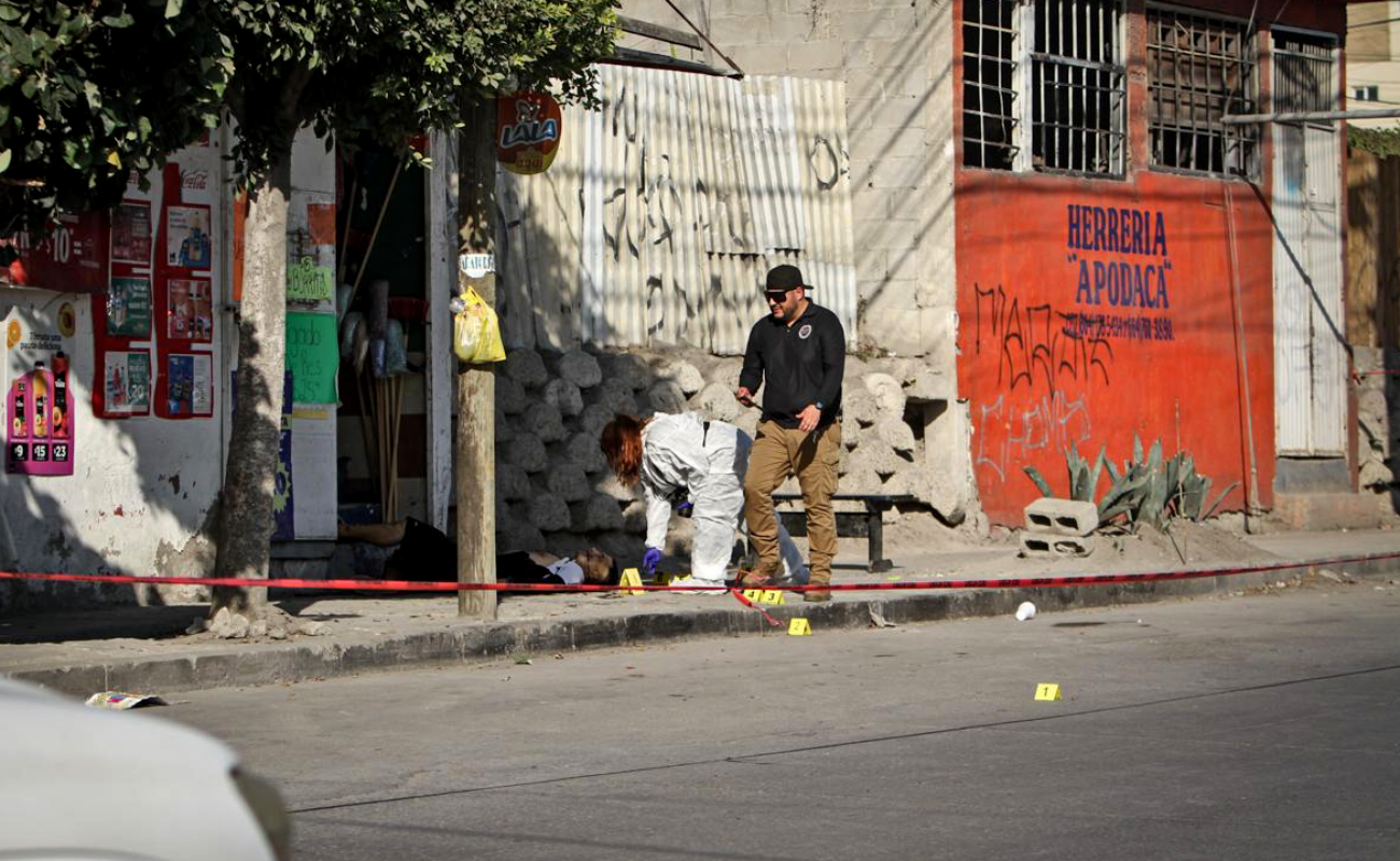 Matan a un hombre que estaba acompañado de un menor