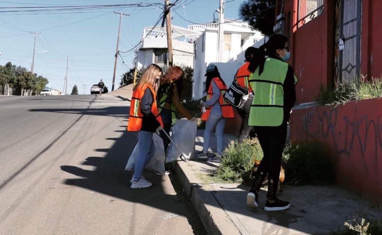 Realizan caminata ecológica "Walking Pet” en Rosarito