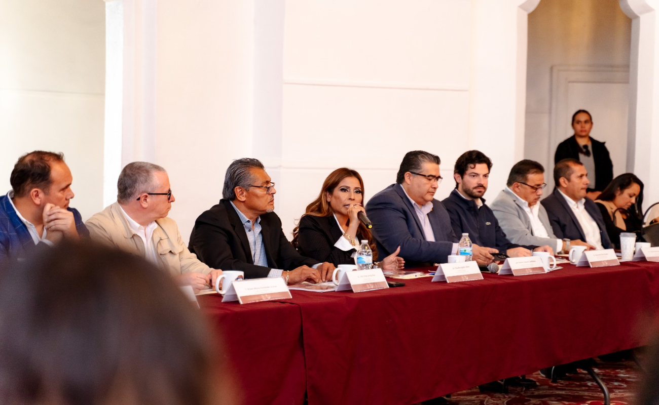 Encabeza alcaldesa reunión de gabinete; pide trabajo responsable y resultados