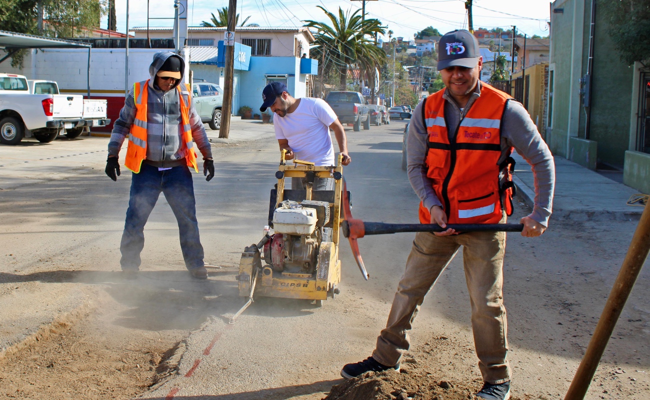 Inicia programa de bacheo en zona centro