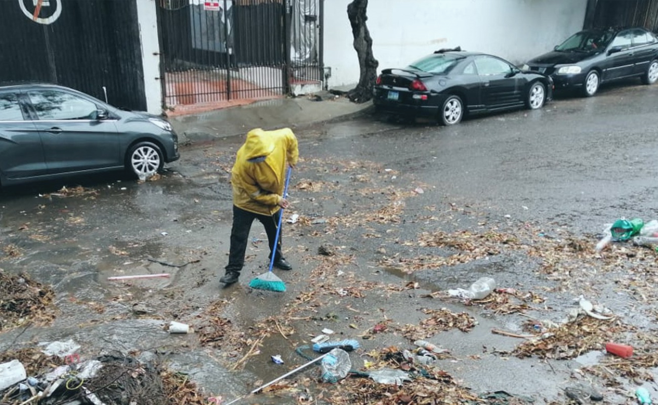 Basura, principal causa de encharcamientos e inundaciones: Arturo González