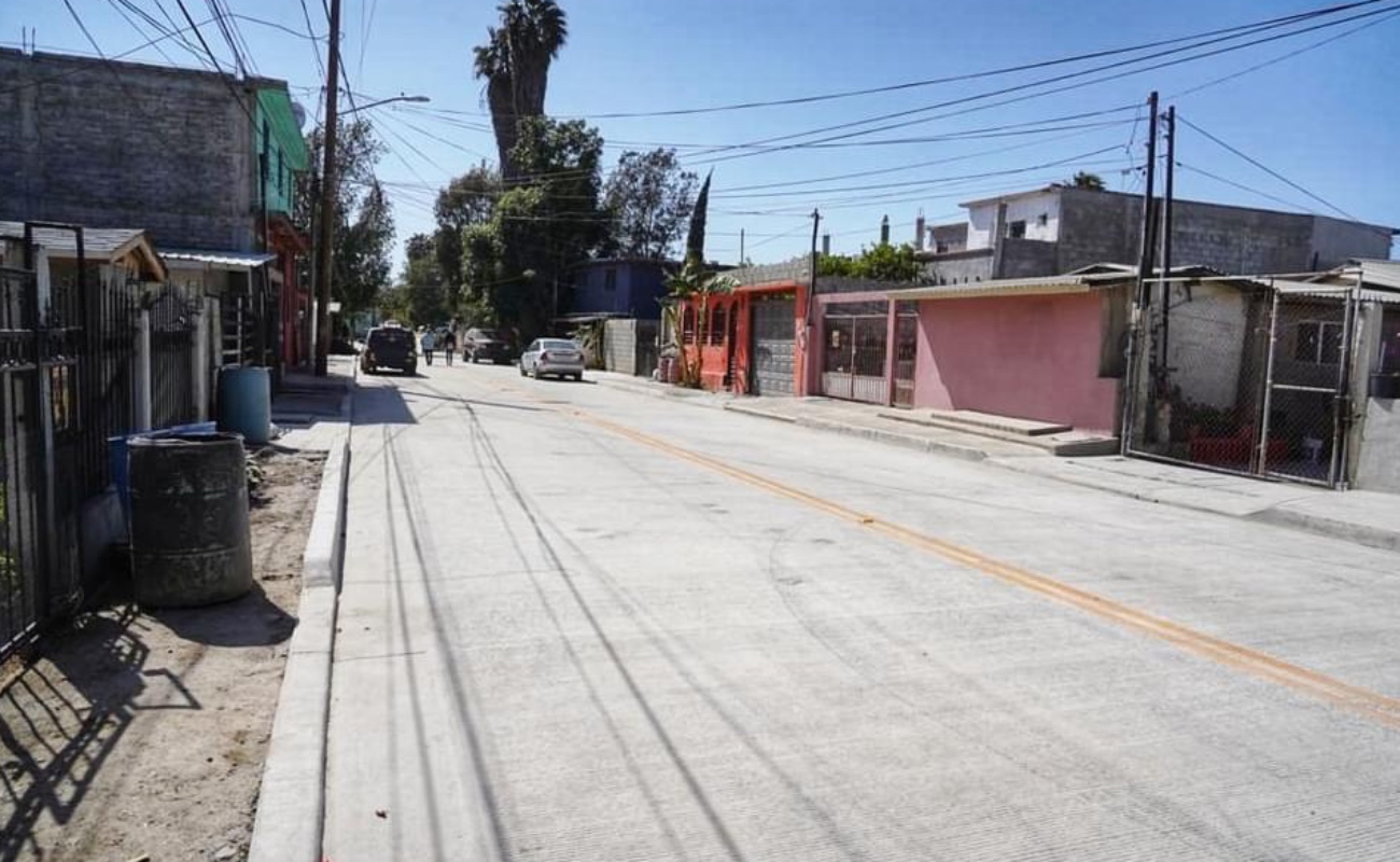 Suman 600 mil metros cuadrados de vialidades rehabilitadas en Ensenada