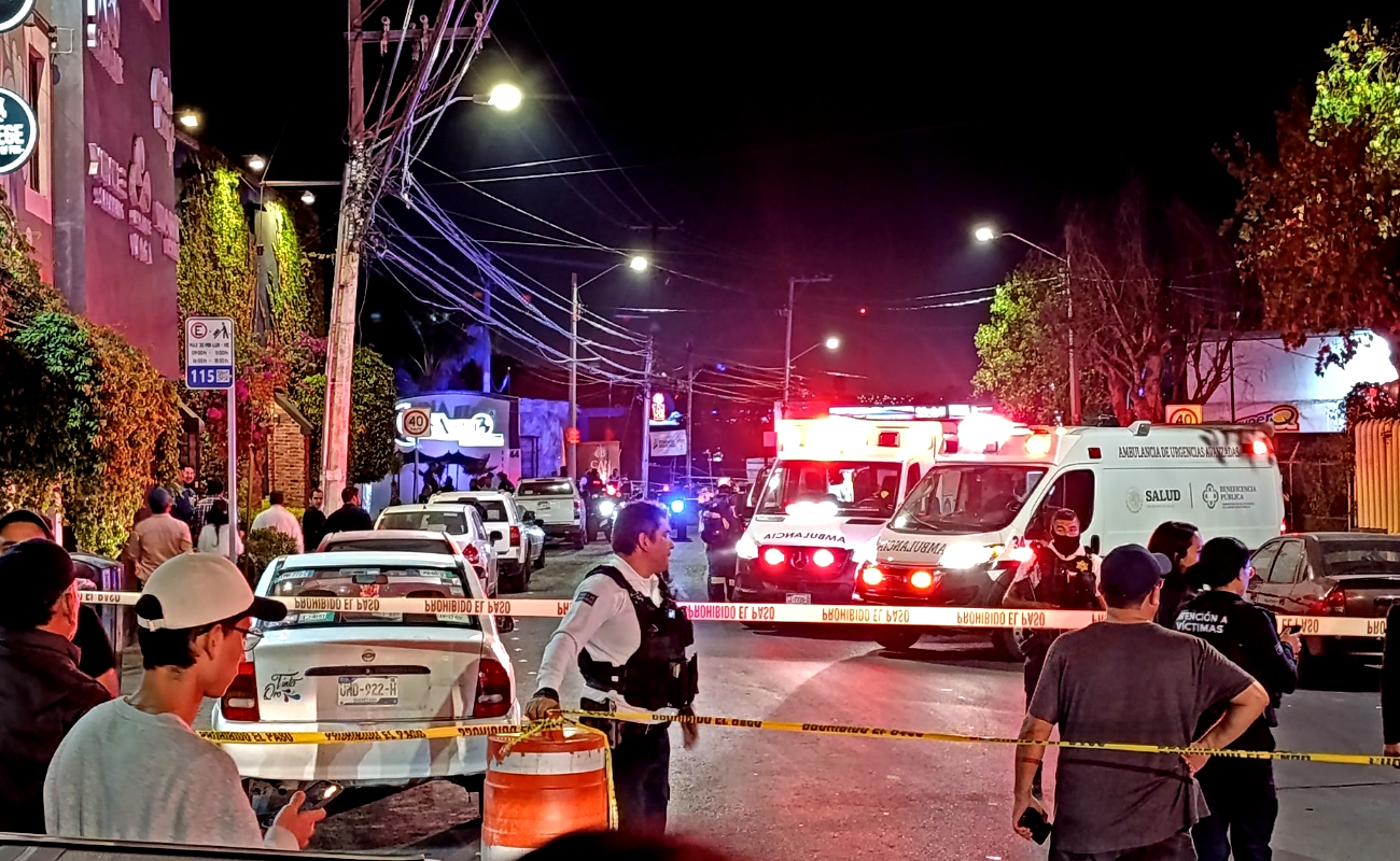 Ataque armado en bar de Querétaro deja 10 personas muertas