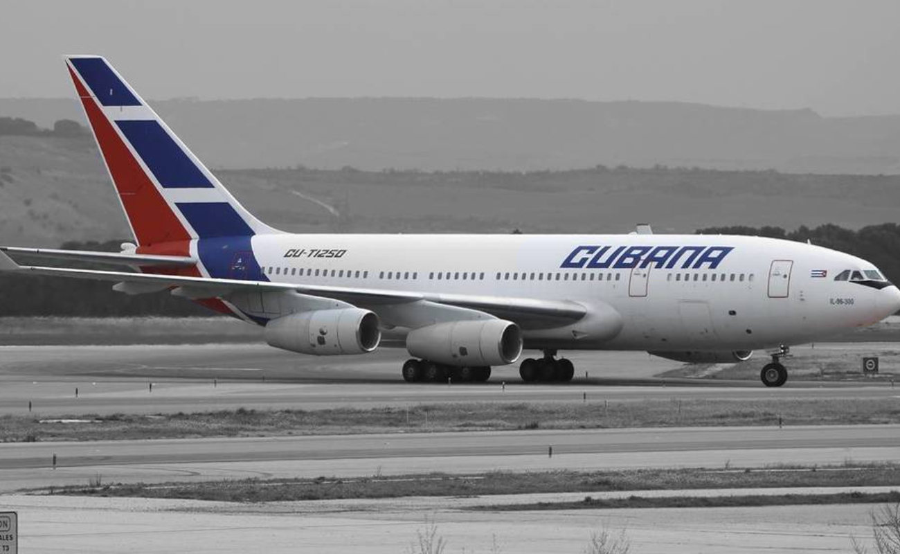 Se estrella avión al despegar del aeropuerto de la Habana