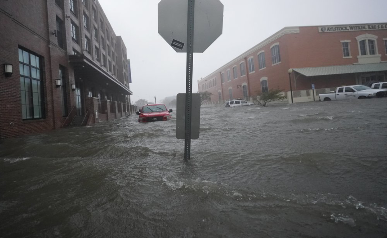 Huracán Sally toca tierra en Alabama provocando inundaciones