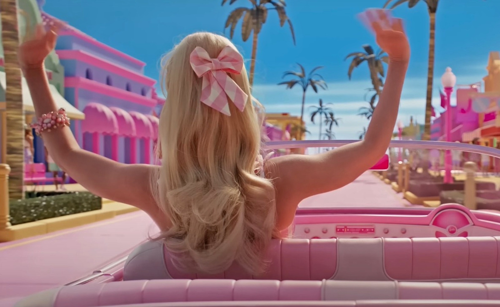 Barbie entra al club de los mil millones