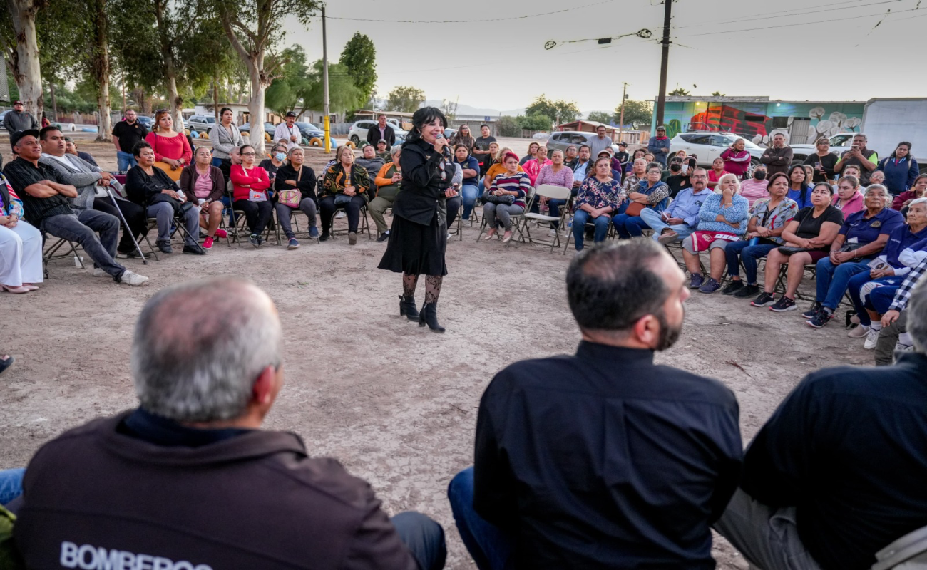 Visita alcaldesa estación Pascualitos I en “Charlas de café”, entabla diálogo ciudadano