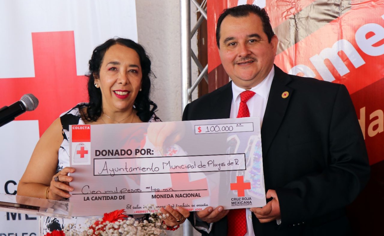 Entrega Araceli Brown donativo a la Cruz Roja Mexicana