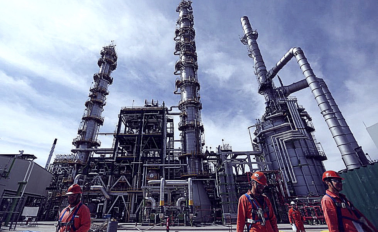 OPEP y países petroleros alcanzan acuerdo para reducir producción