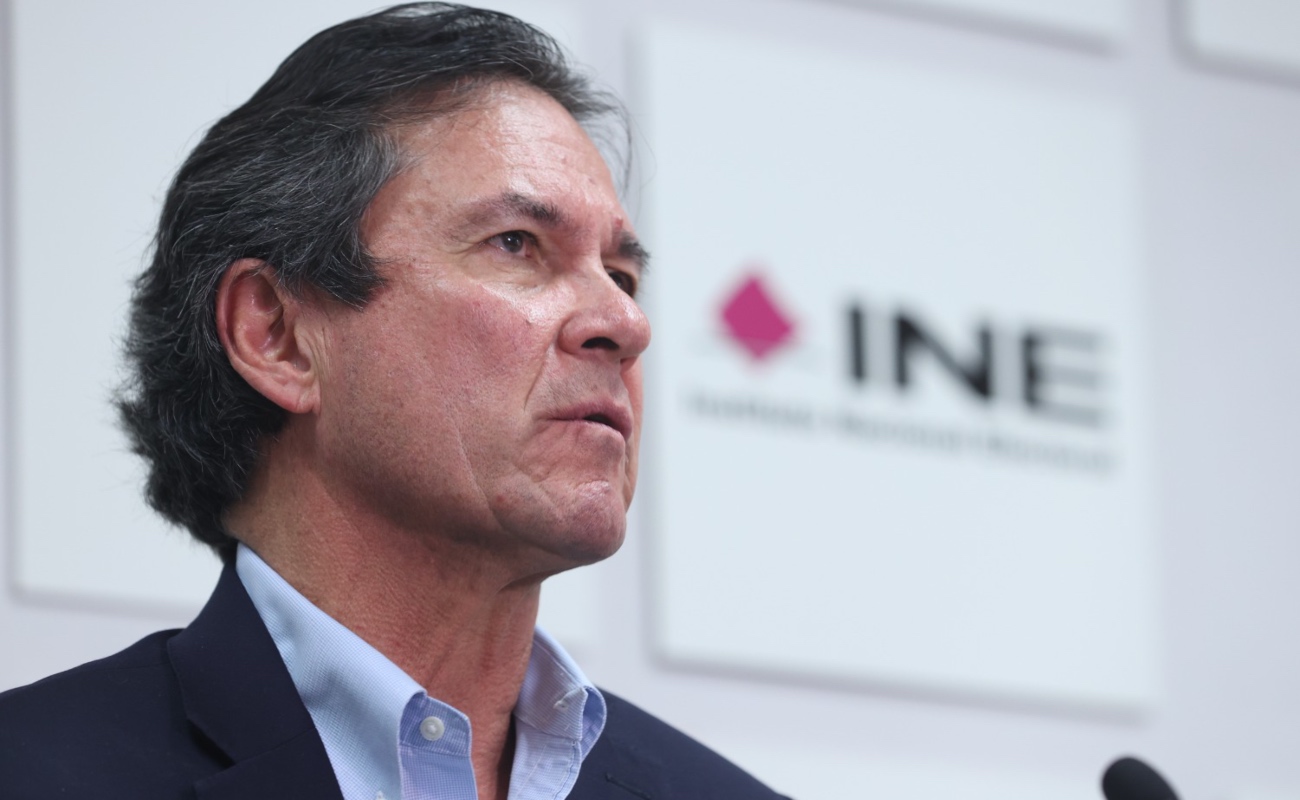 Renuncia Edmundo Jacobo Molina a la Secretaría Ejecutiva del INE