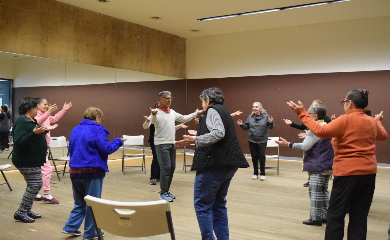 Invita CEART Tijuana a personas mayores a taller de “Movimiento Integral”