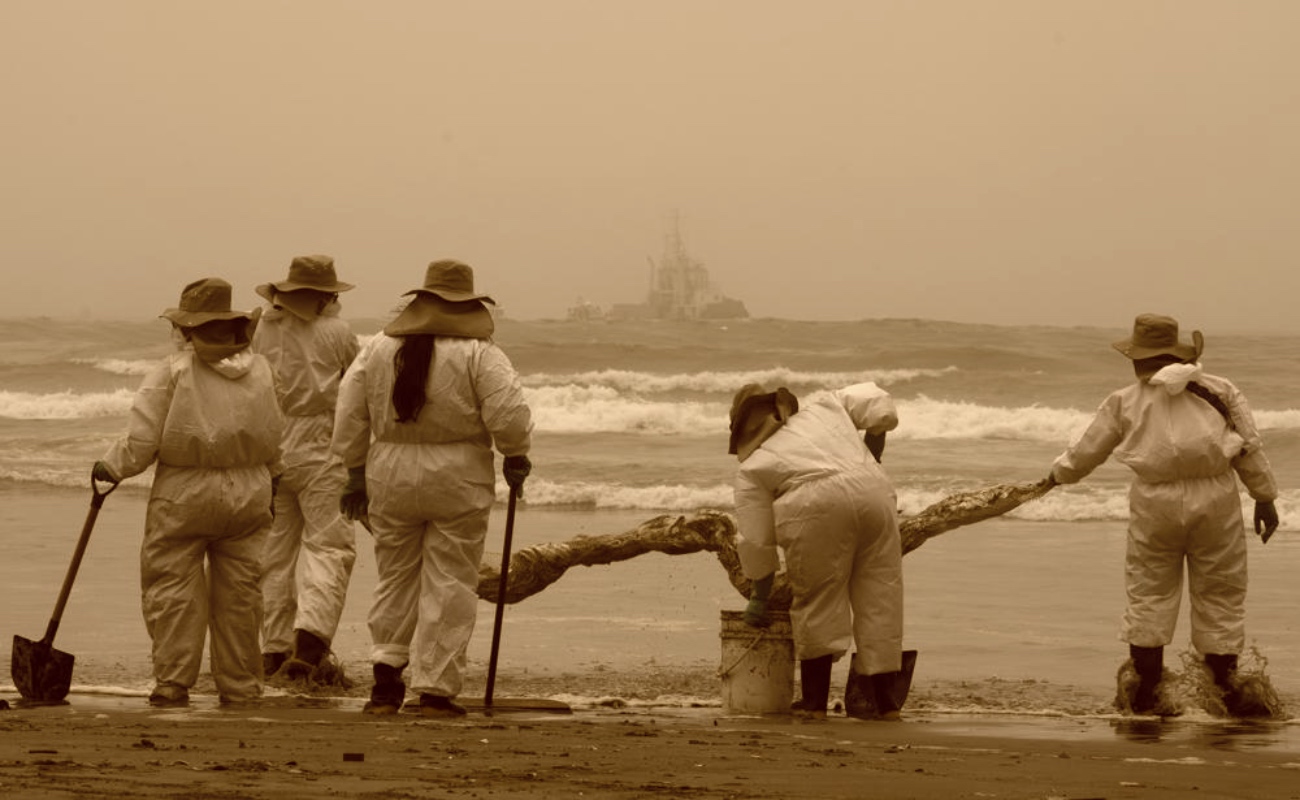 Declara Perú emergencia ambiental en sus costas por derrame de 6 mil barriles de petróleo
